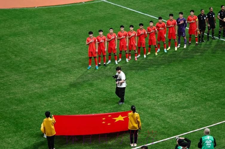 中国U20男子足球队启程回国