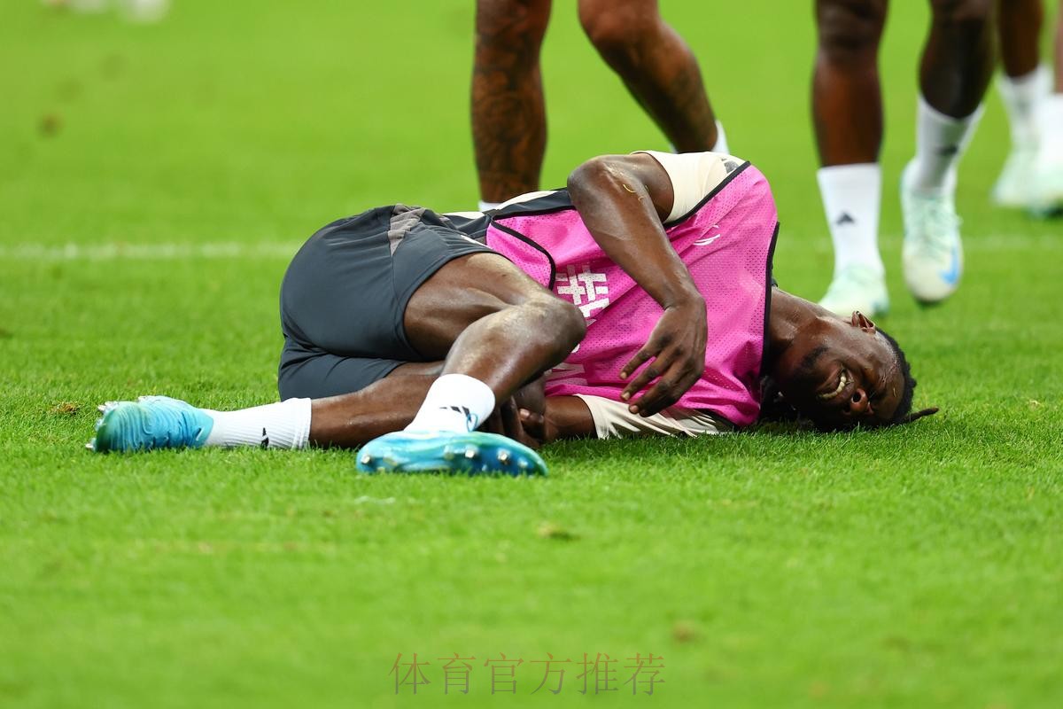 卡马文加谈伤情:膝盖有点疼 周三上午将接受检查 卡马文加谈伤情:膝盖有点疼 周三上午将接受检查